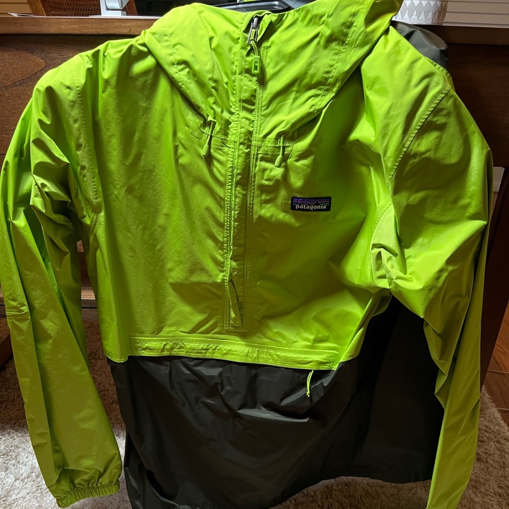Patagonia Rain Jacket/Pullover/Anorak